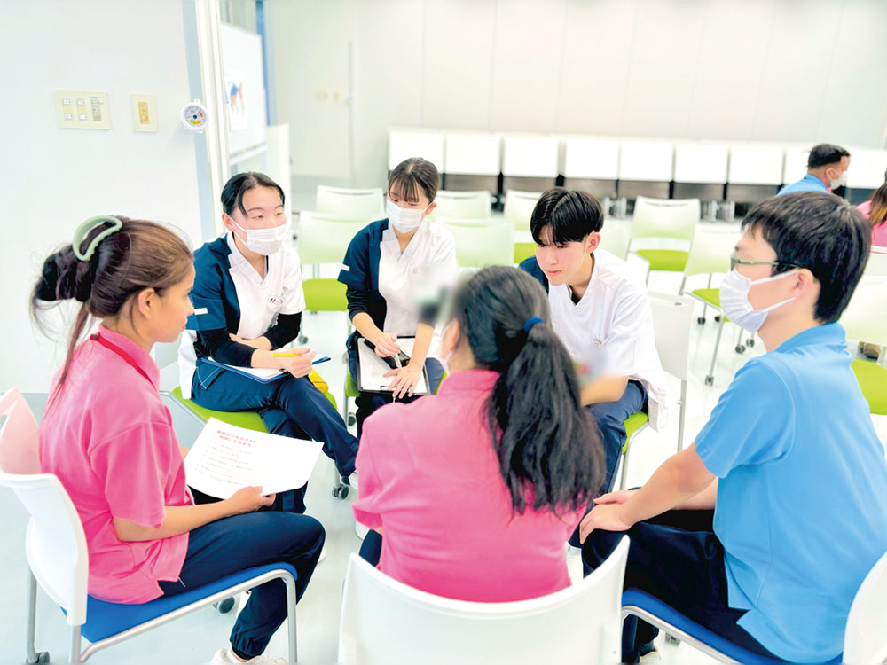 介護福祉科 × 看護学科